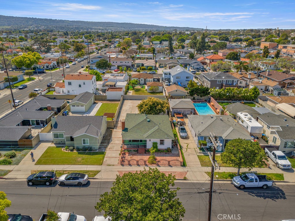 1611 Bay View Avenue