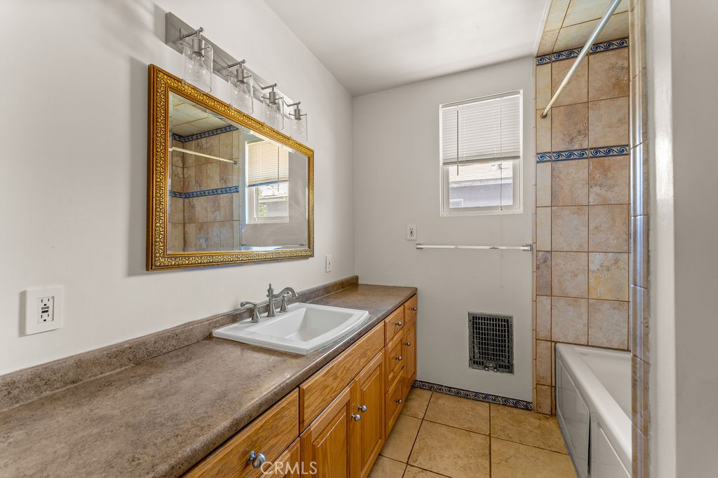 1611 Bay View Avenue