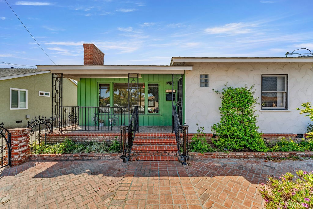 1611 Bay View Avenue