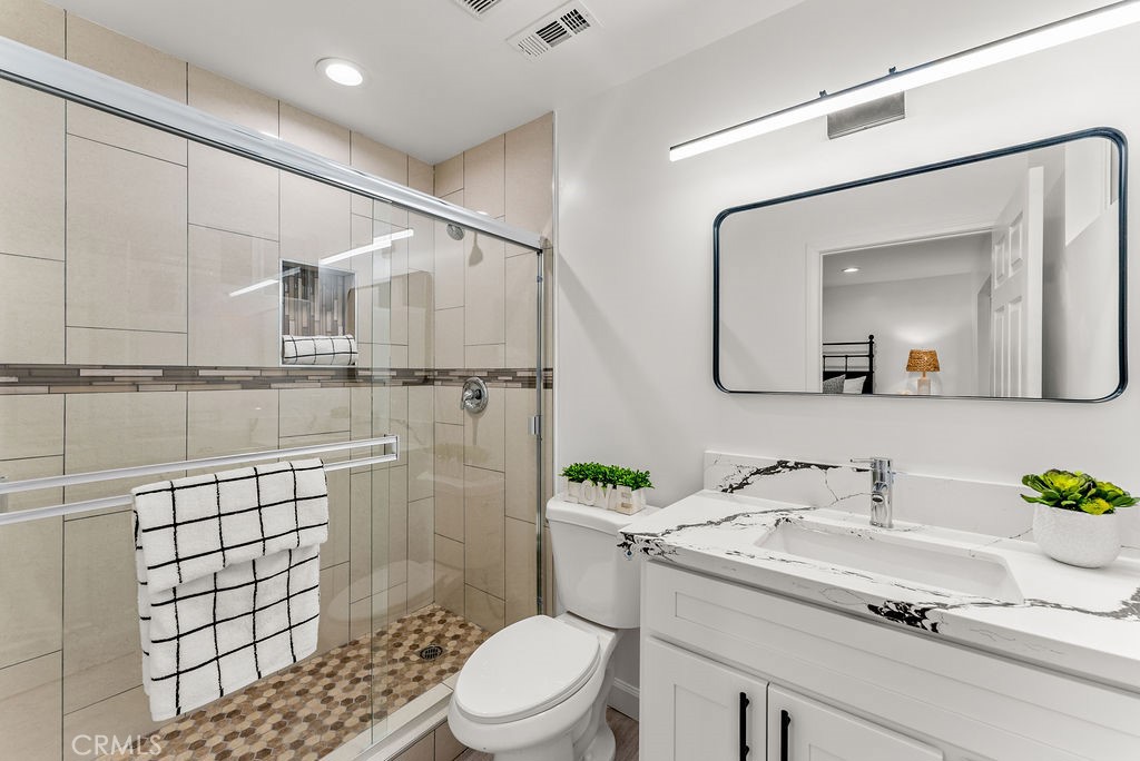 3709 Greenfield Avenue