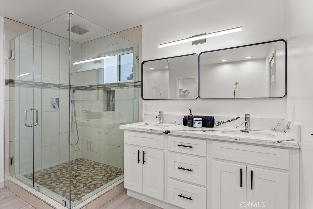 3709 Greenfield Avenue