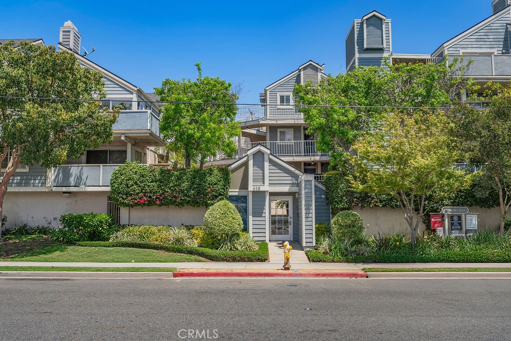 628 Daisy Avenue 420