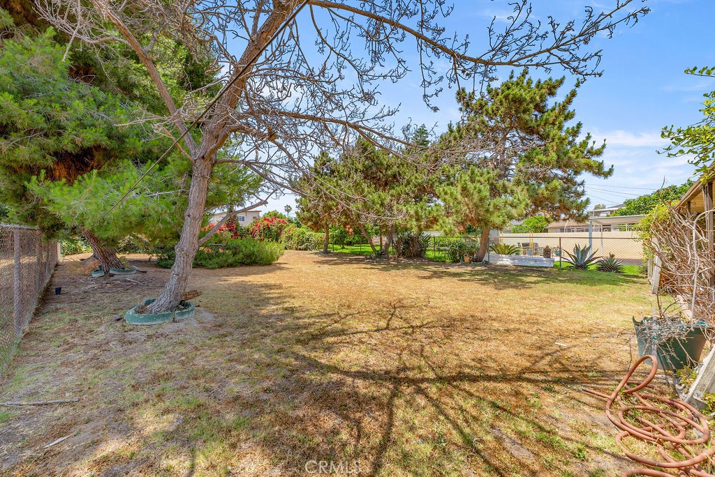 10527 S Wilton Place