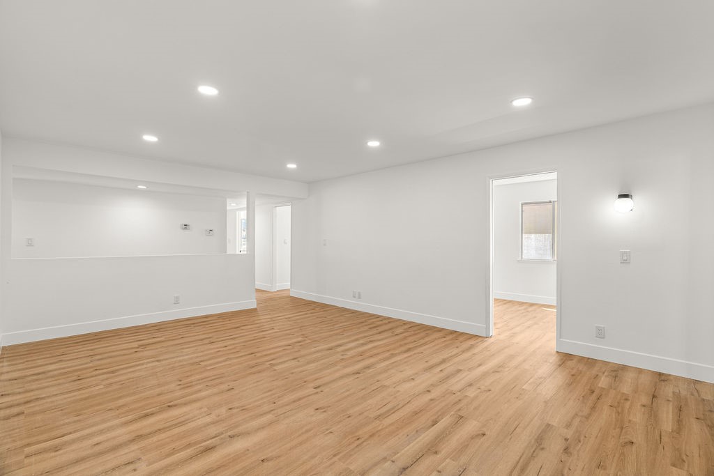 10527 S Wilton Place