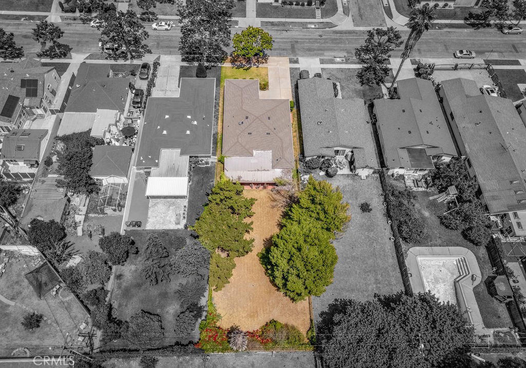 10527 S Wilton Place