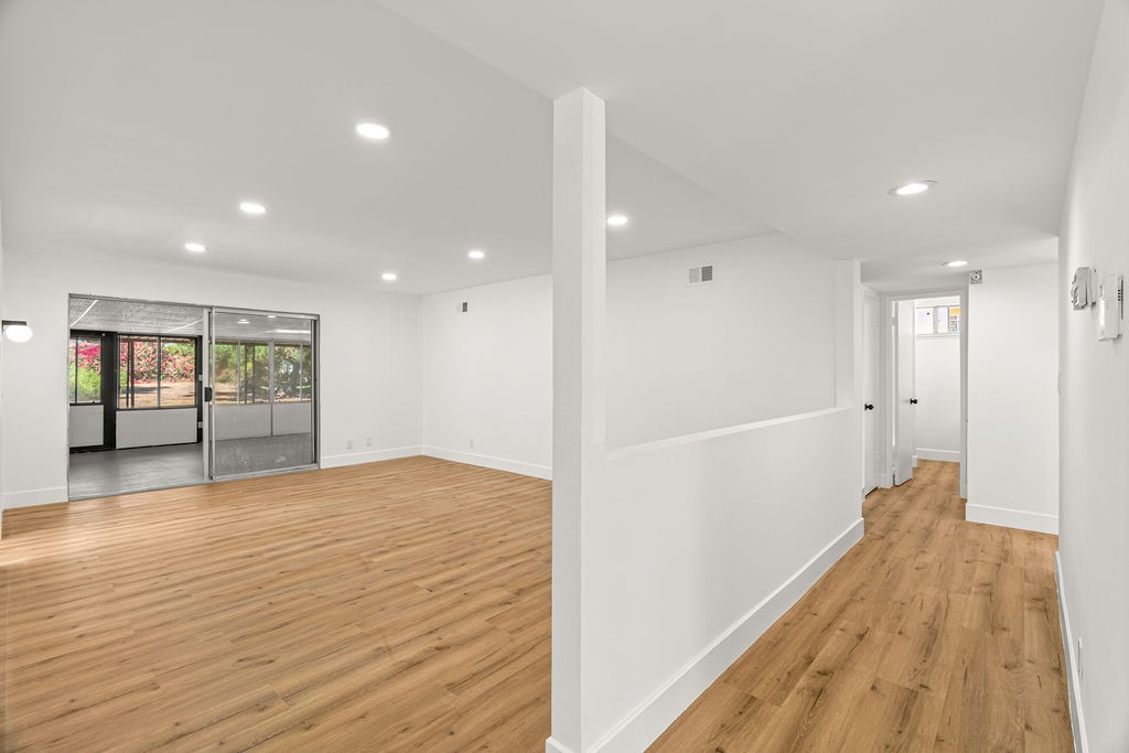 10527 S Wilton Place