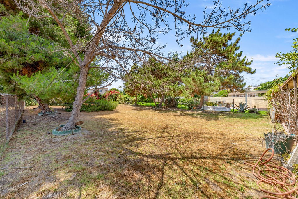 10527 S Wilton Place