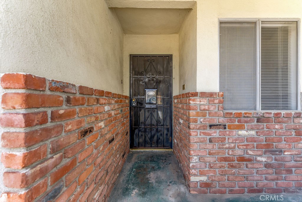 10527 S Wilton Place