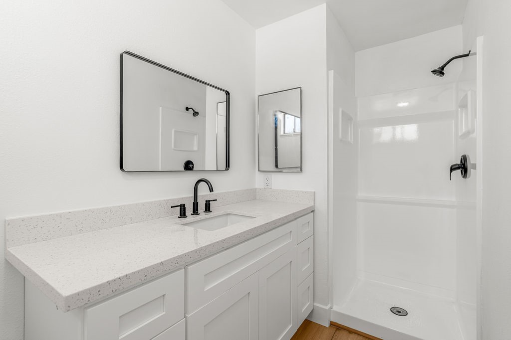 10527 S Wilton Place