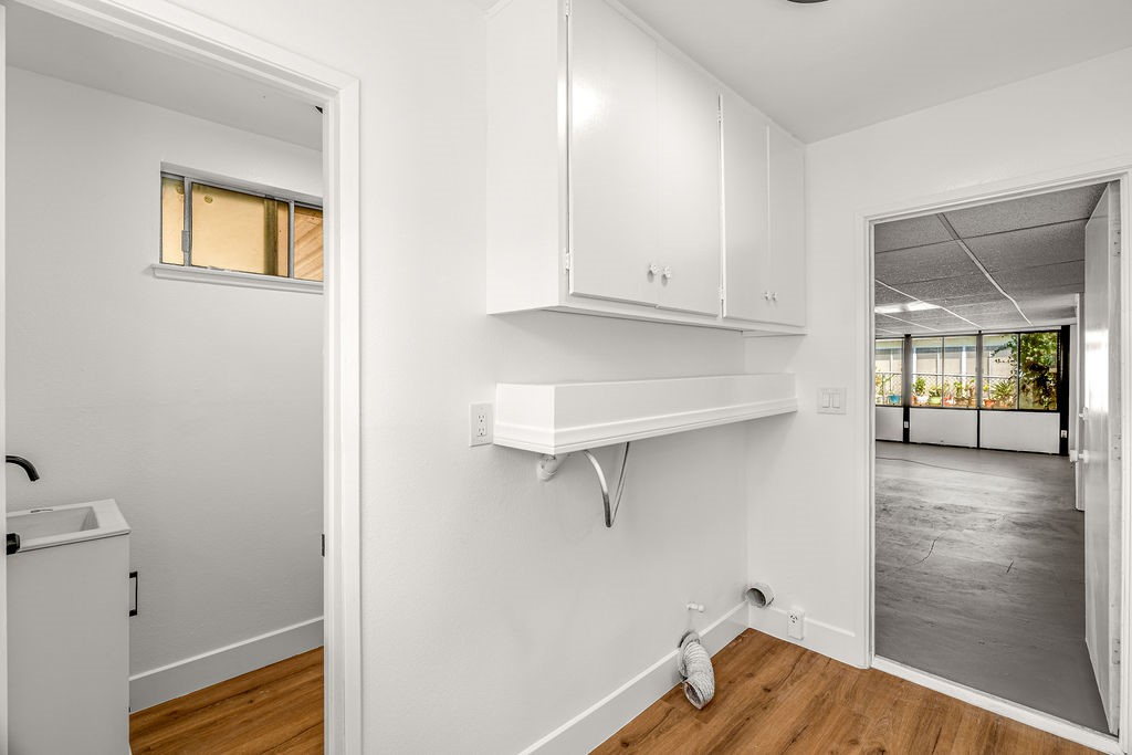 10527 S Wilton Place