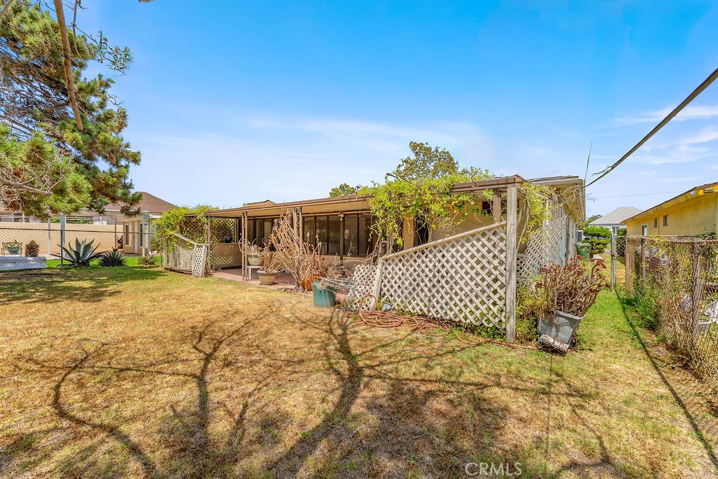 10527 S Wilton Place