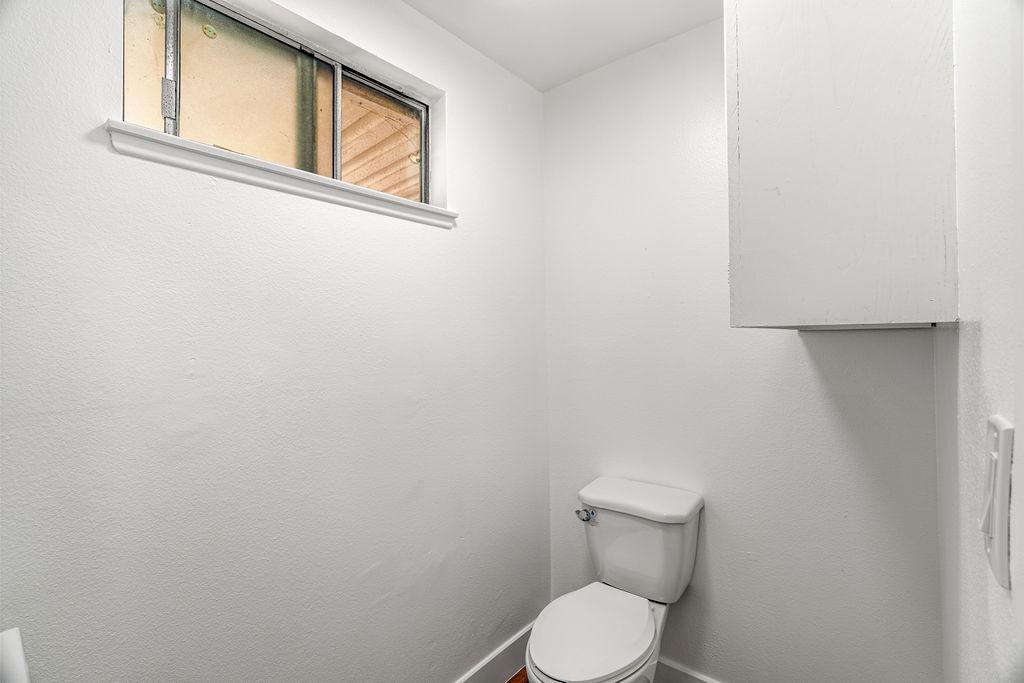 10527 S Wilton Place