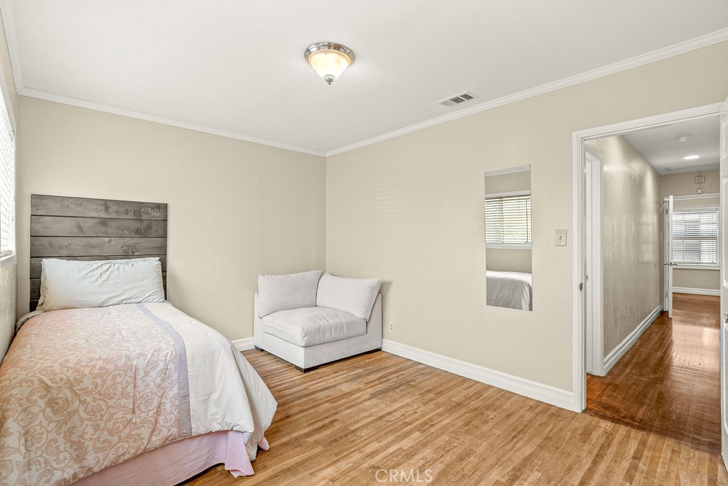 1933 W 147th Street