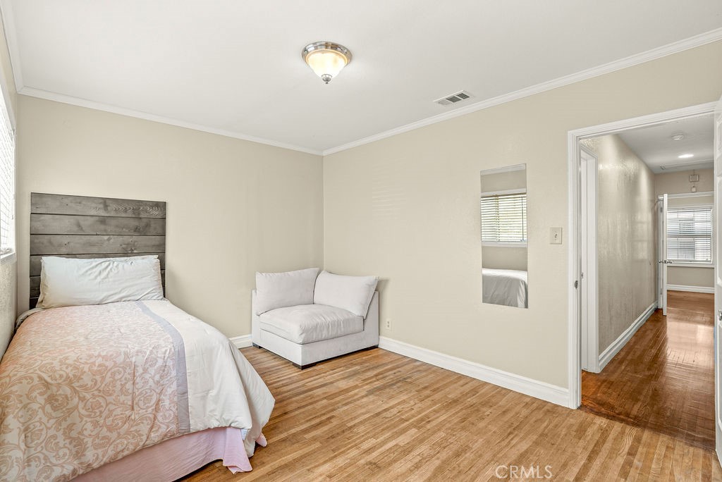 1933 W 147th Street
