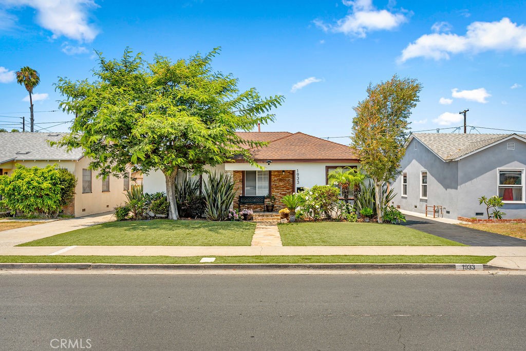 1933 W 147th Street
