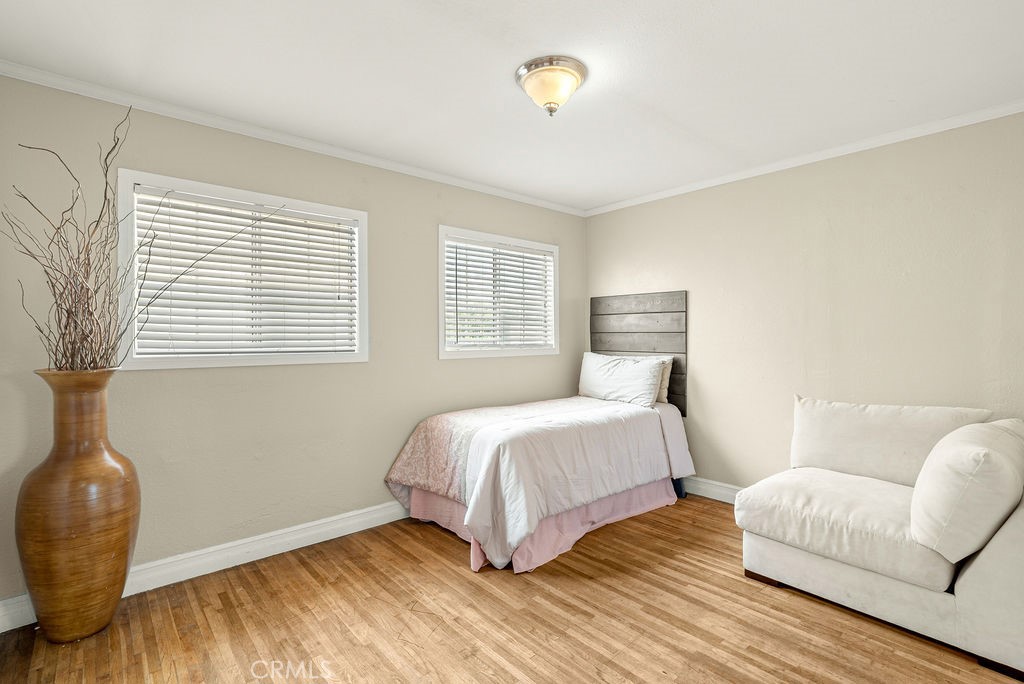 1933 W 147th Street