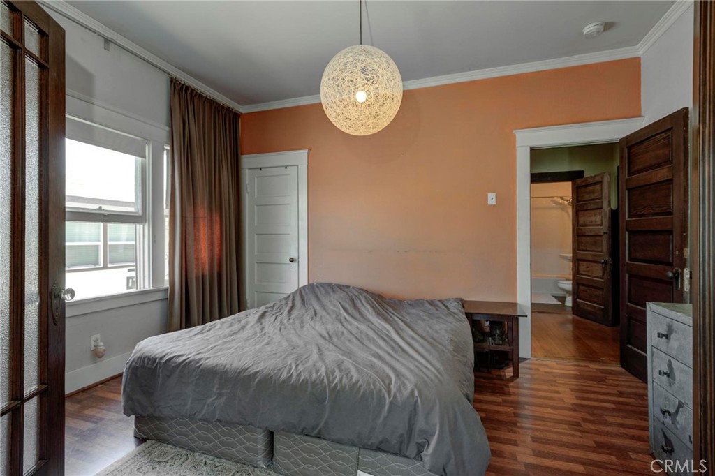 571 W 17th Street