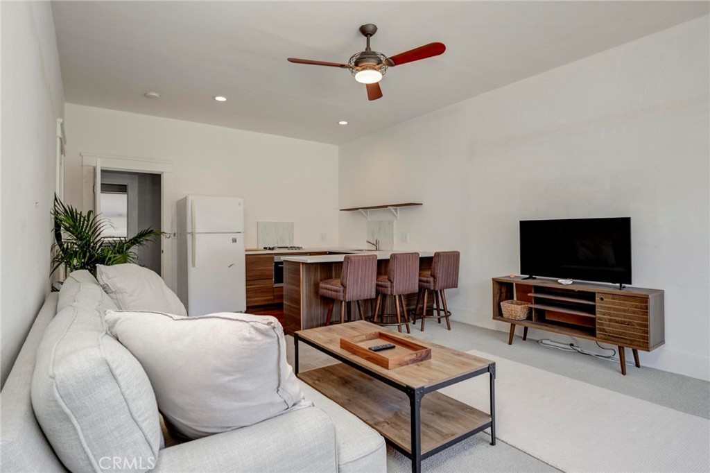 571 W 17th Street