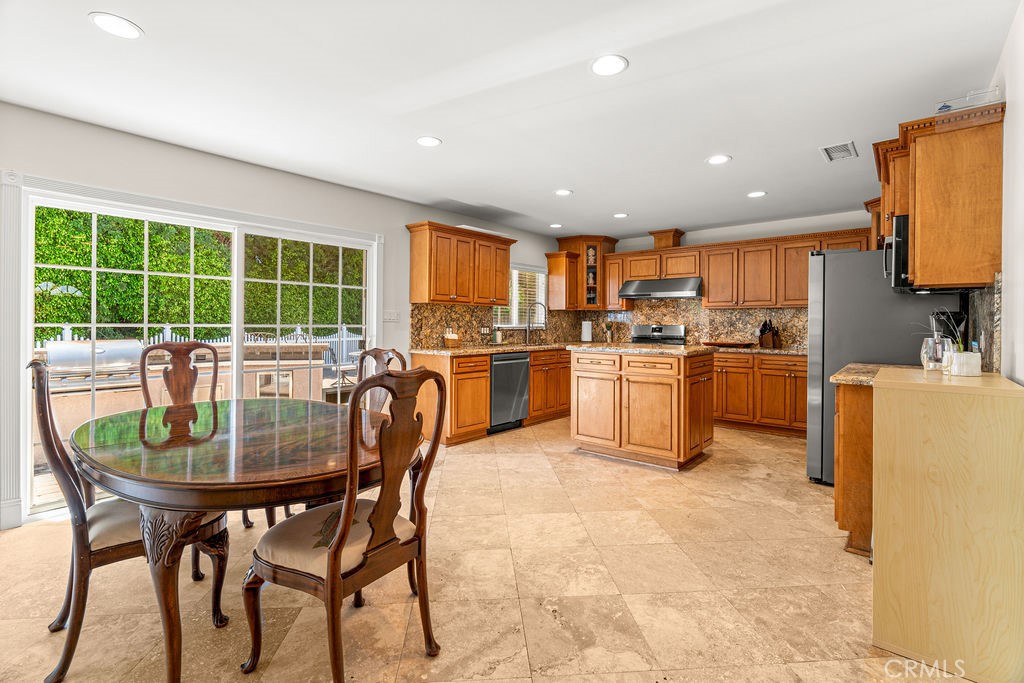 131 S Ellery Drive
