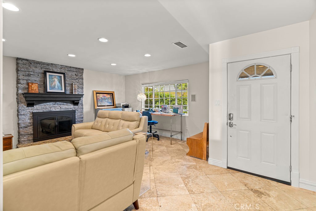 131 S Ellery Drive