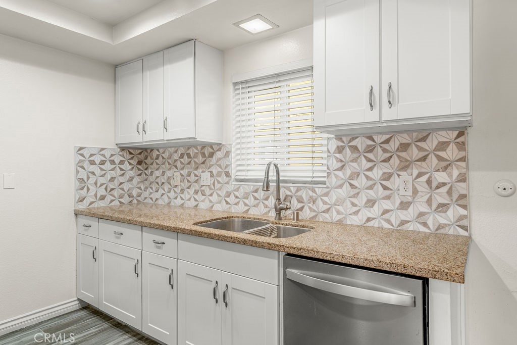 15205 S Budlong Avenue 7