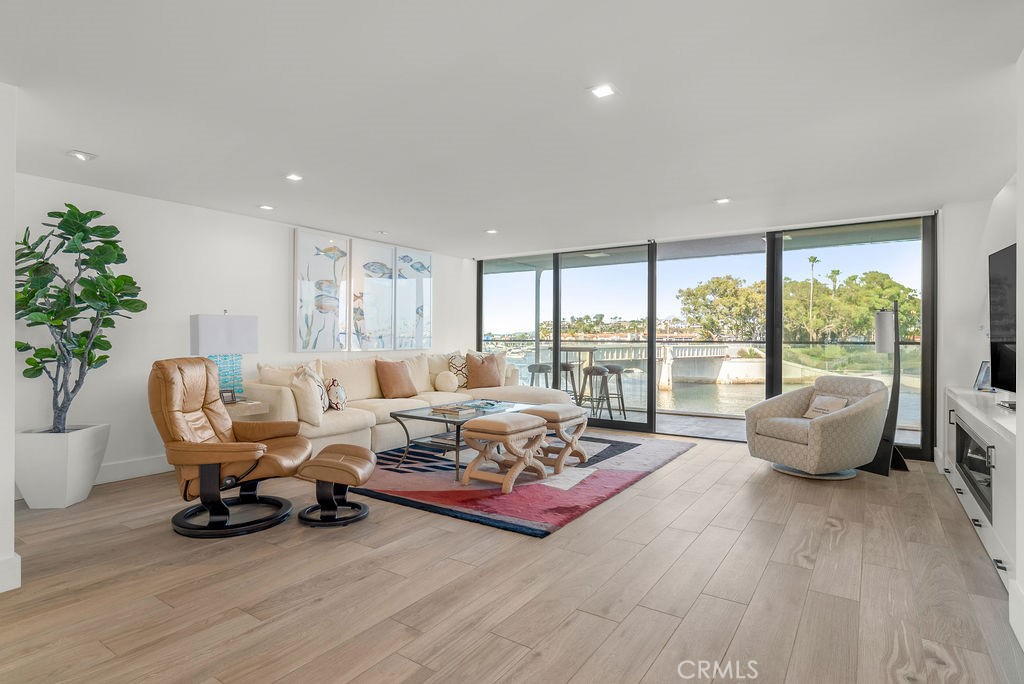 601 Lido Park Drive 1D