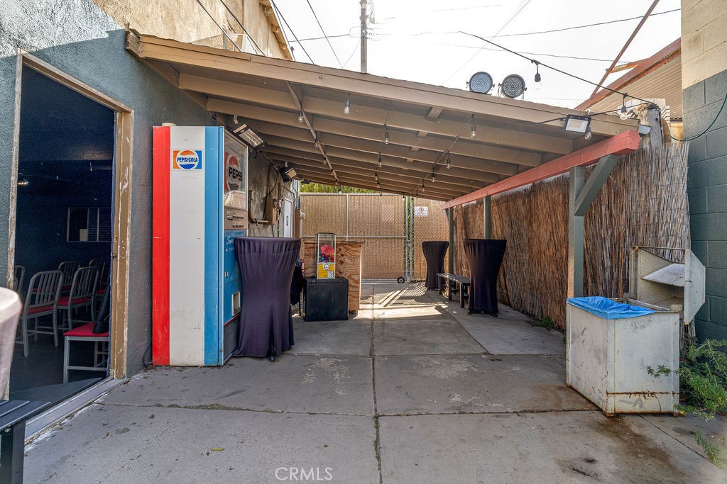 2200 W Burbank Boulevard