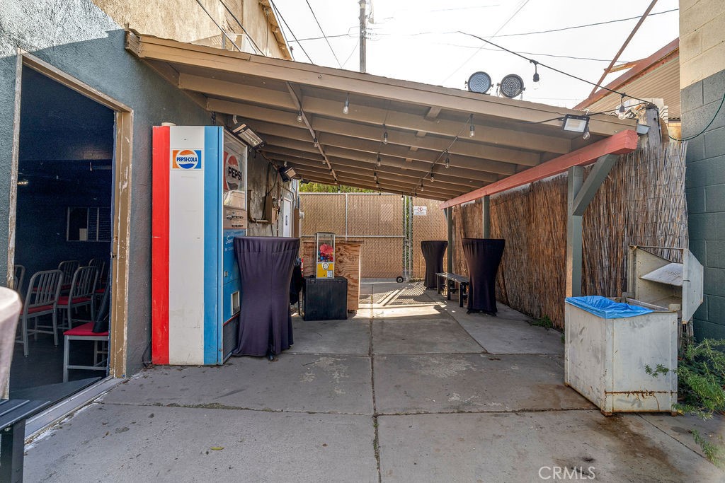 2200 W Burbank Boulevard