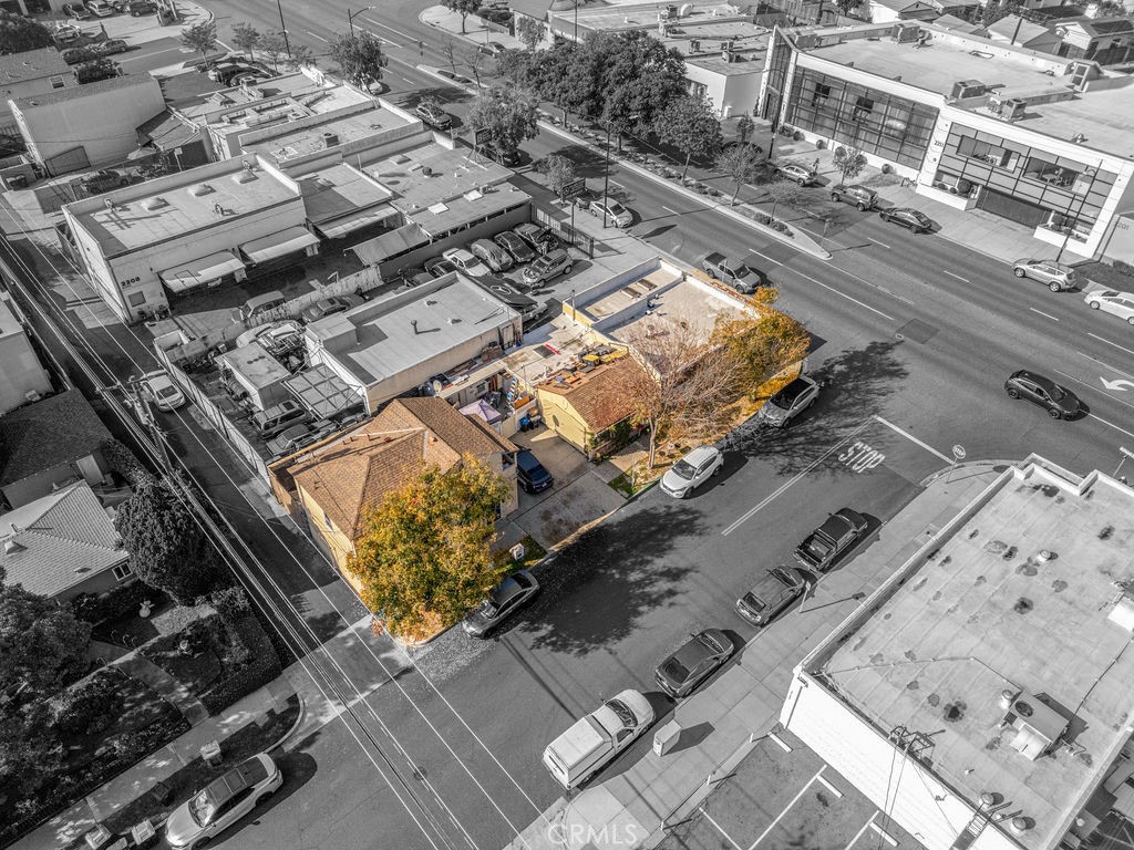 2200 W Burbank Boulevard