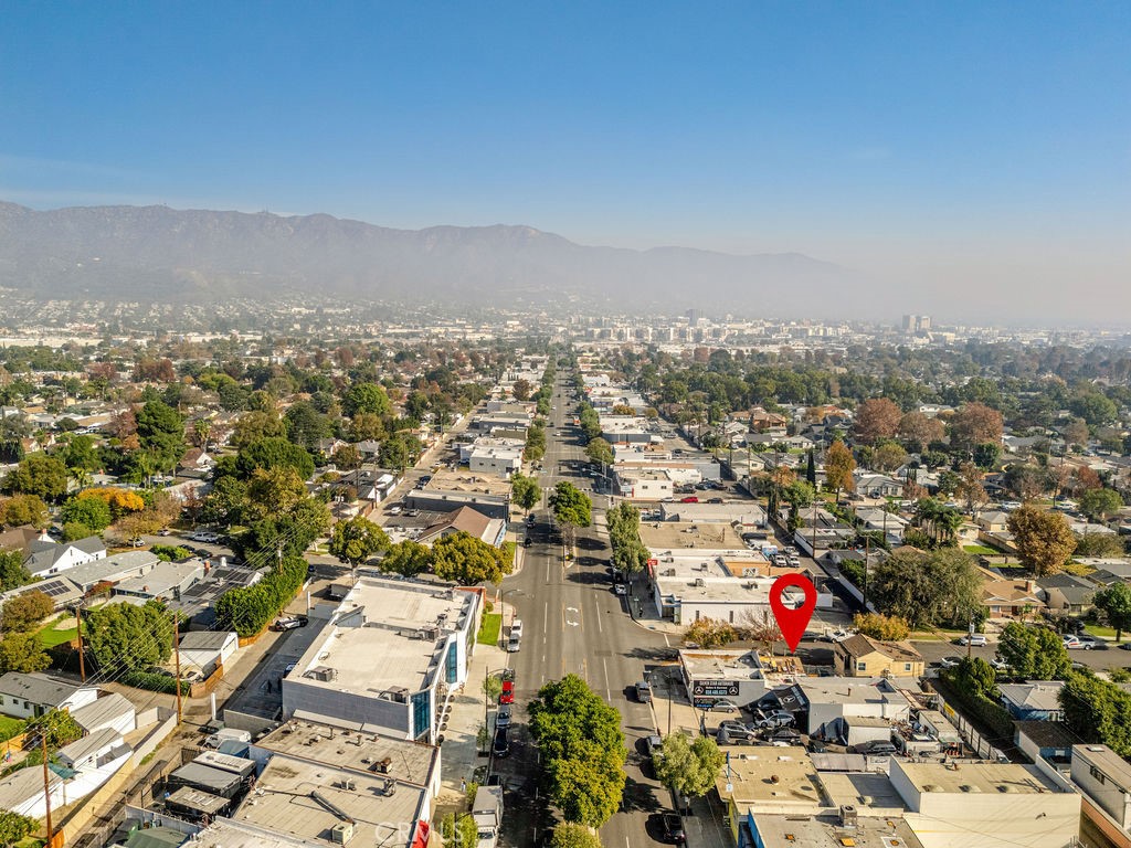 2200 W Burbank Boulevard