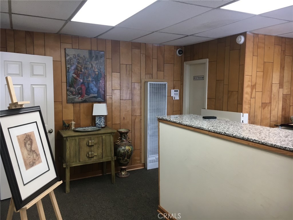 2200 W Burbank Boulevard