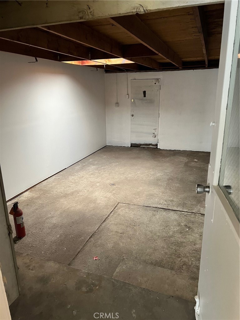 2200 W Burbank Boulevard