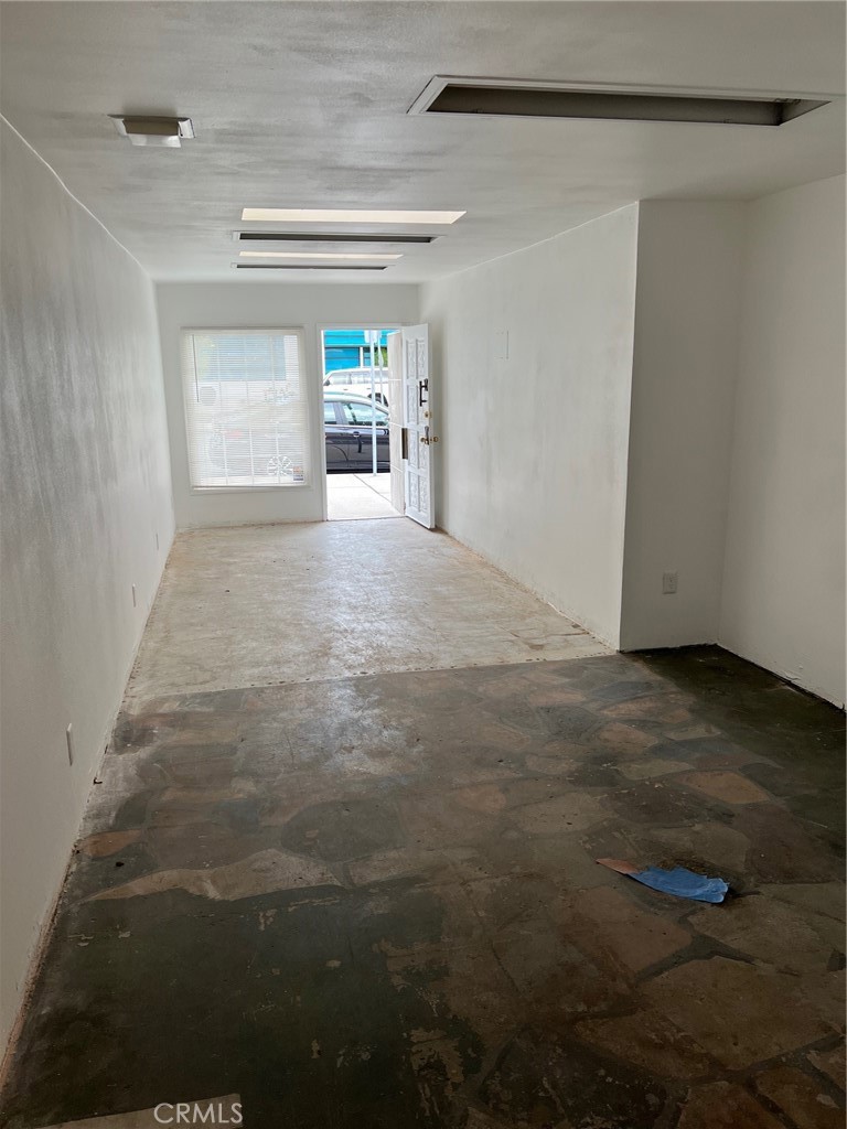 2200 W Burbank Boulevard