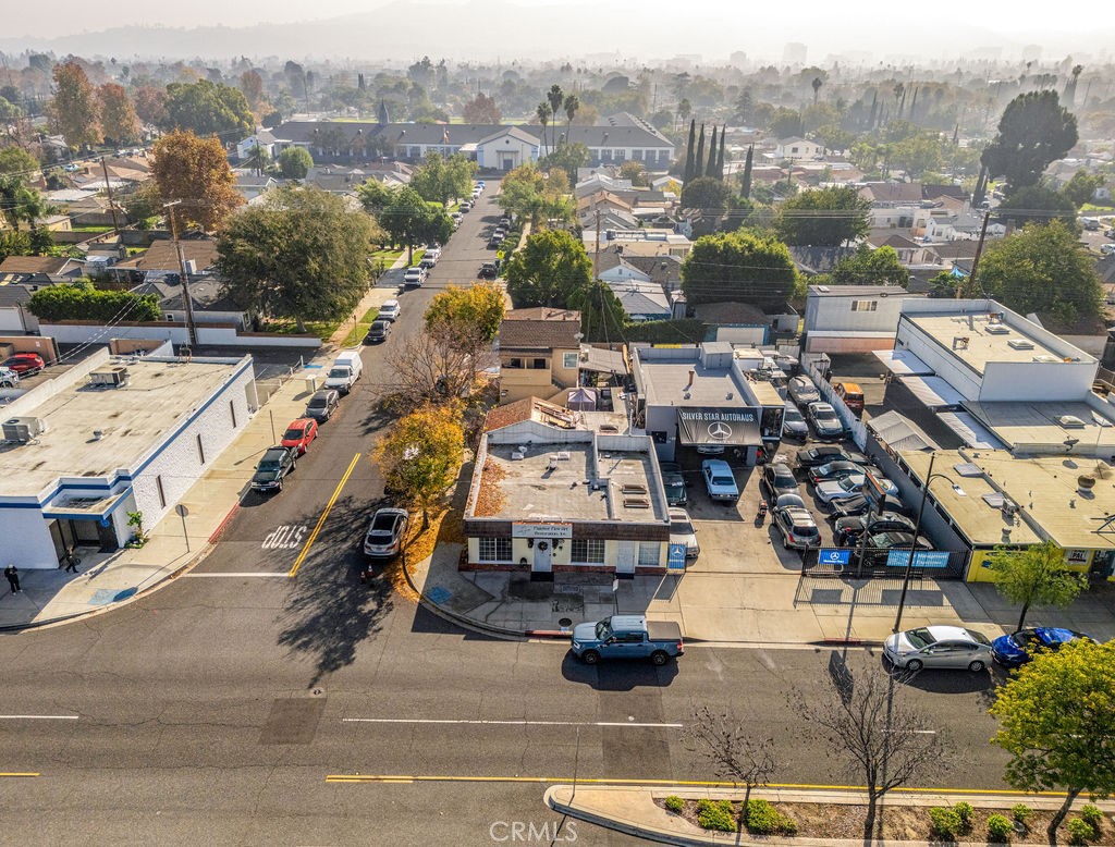 2200 W Burbank Boulevard