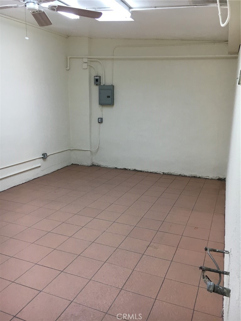 2200 W Burbank Boulevard