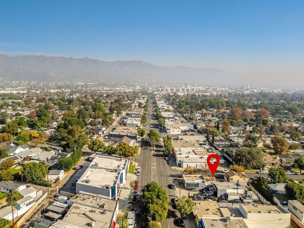 2200 W Burbank Boulevard