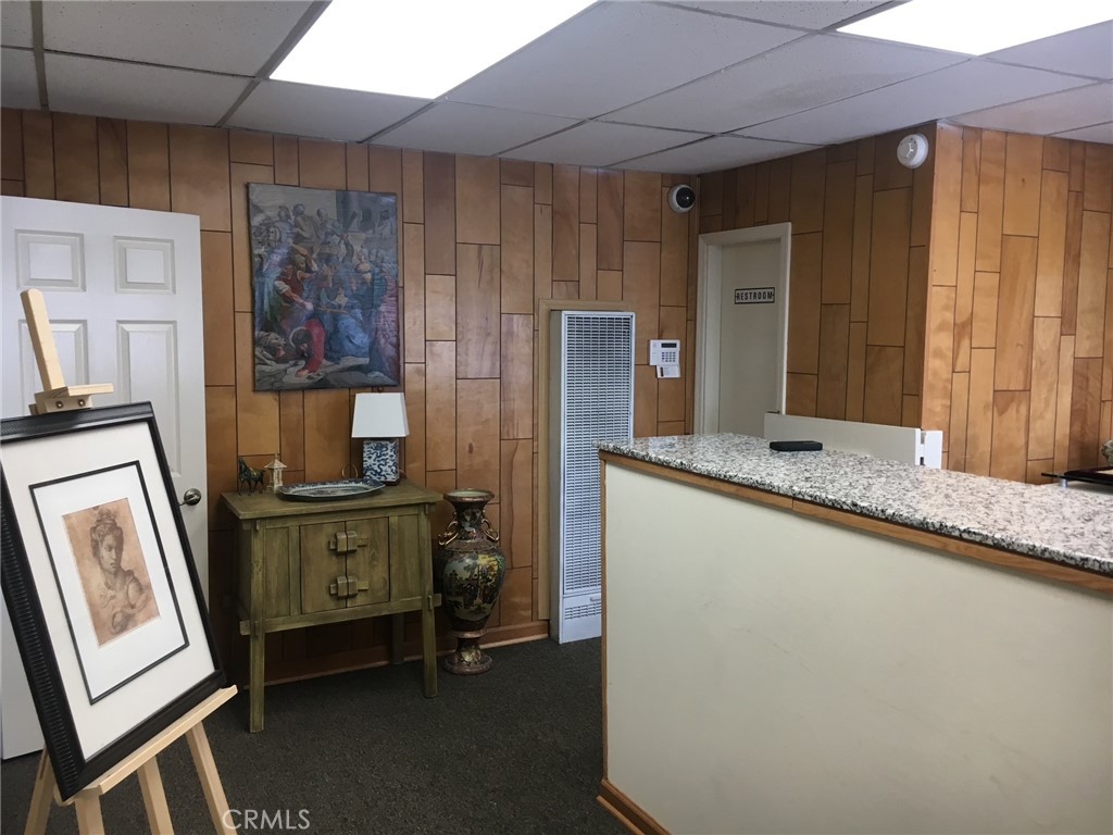 2200 W Burbank Boulevard