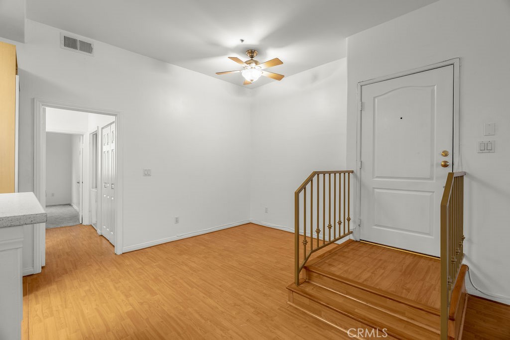 7037 La Tijera Boulevard C102