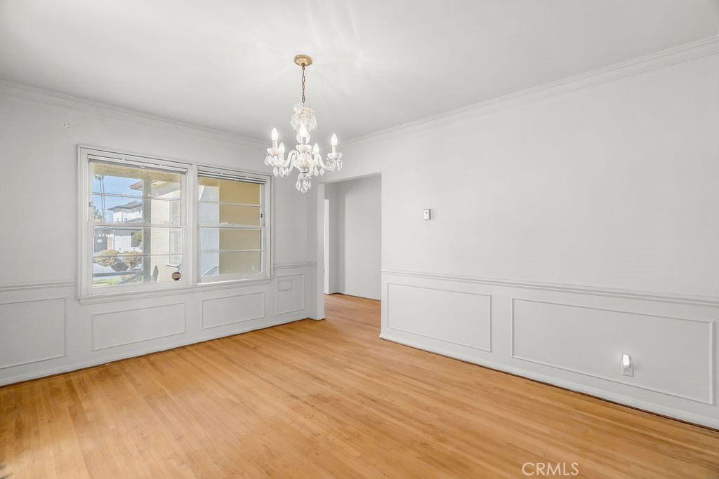 5732 Bowcroft Street