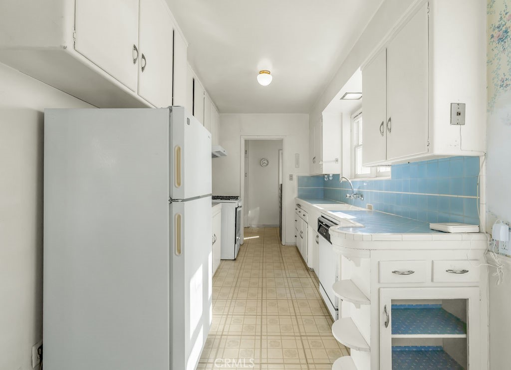 5732 Bowcroft Street