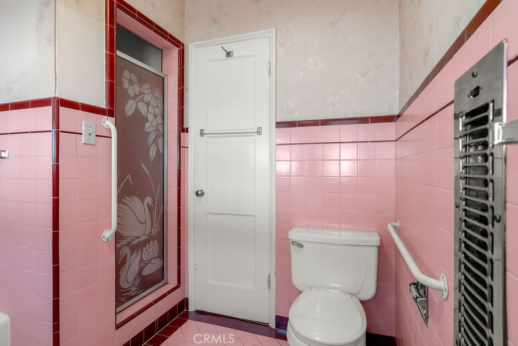 5732 Bowcroft Street