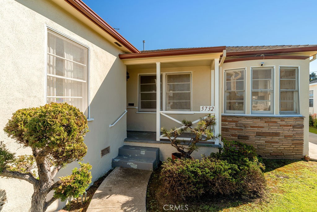 5732 Bowcroft Street