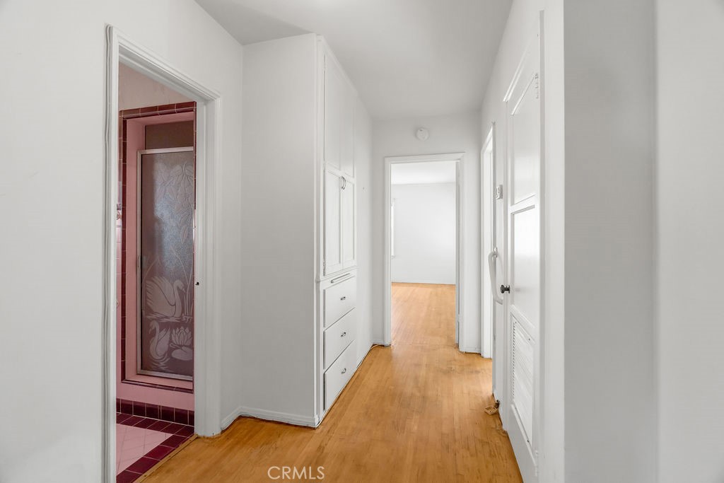 5732 Bowcroft Street