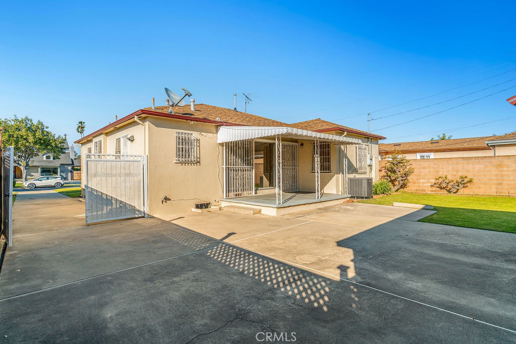 5732 Bowcroft Street