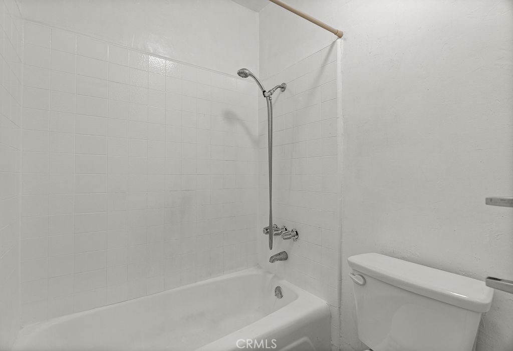 1825 N Gramercy Place