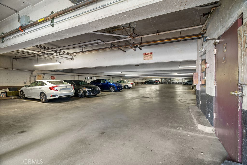 1825 N Gramercy Place