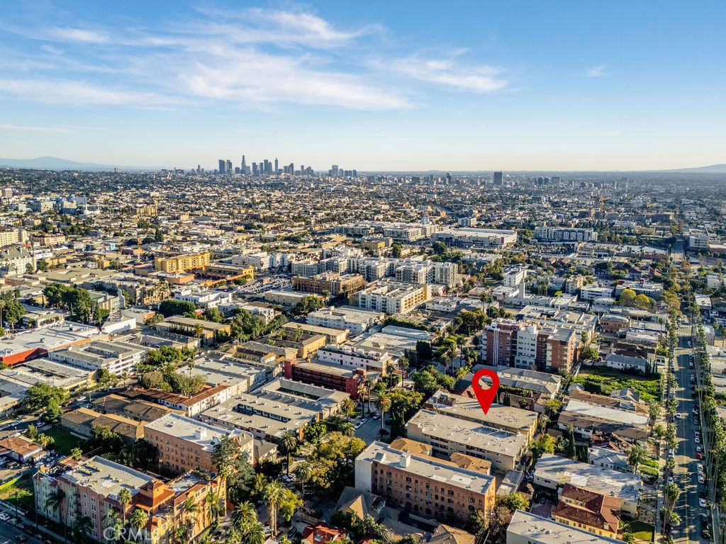 1825 N Gramercy Place