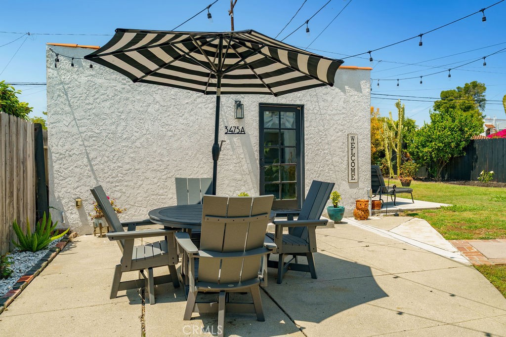 3475 Cerritos Avenue