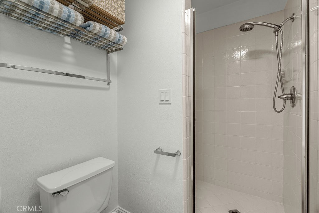 1110 W 10th 104
