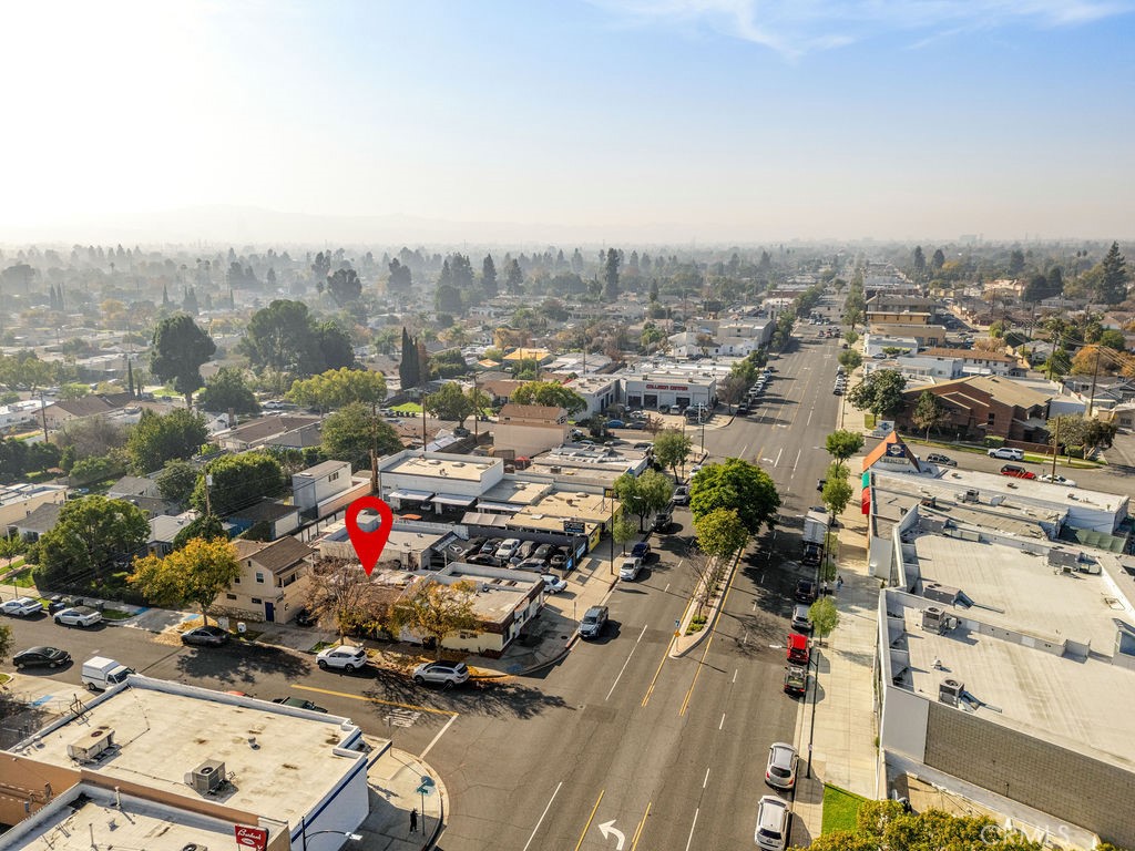 2200 W Burbank Boulevard